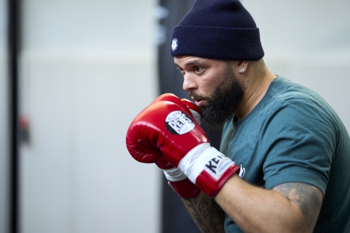 Frank Gore vs. Deron Williams boxing match now an exhibition at Paul vs.  Woodley 2 event - MMA Fighting